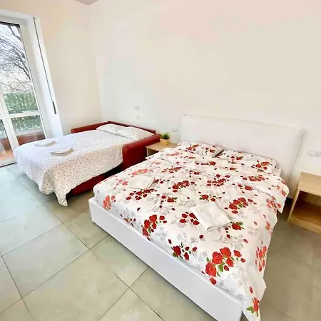12 Minuti Dal Duomometro+10 Posti Letto Apartament