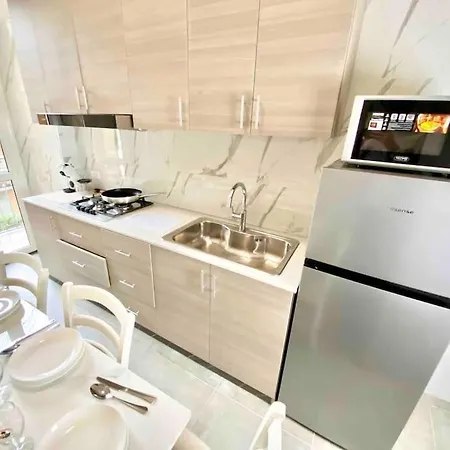 Апартаменты 12 Minuti Dal Duomometro+10 Posti Letto