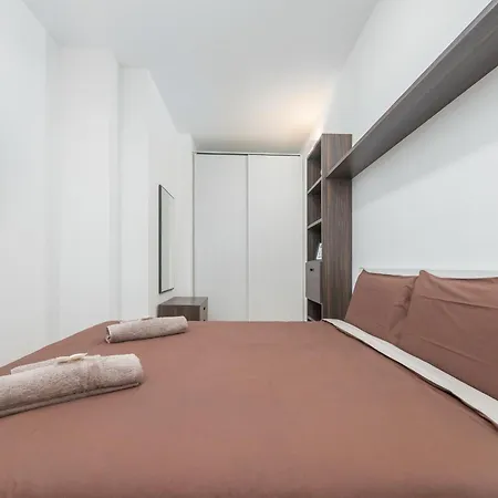 Free Private Parking - 5 Min To Metro - Access Control Guard - Quiet Apartmán *