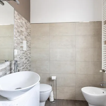 Bocconi's Nest - Close To Duomo With Terrace Milan