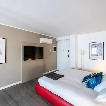 Bocconi's Nest - Close To Duomo With Terrace * Milano