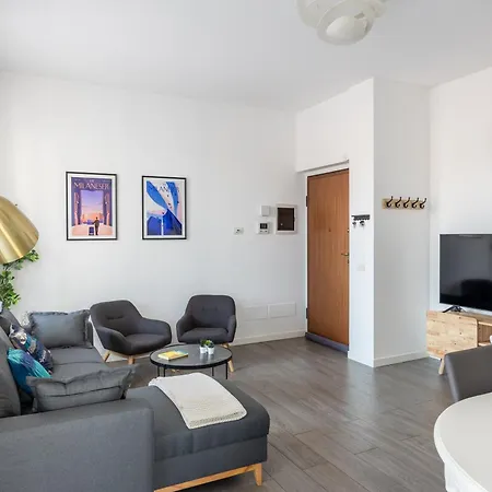 Bocconi's Nest - Close To Duomo With Terrace *