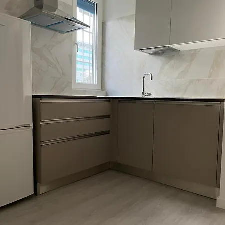 Apartment Bilocale Metro 4 - Linate Airport E Duomo 10 Min