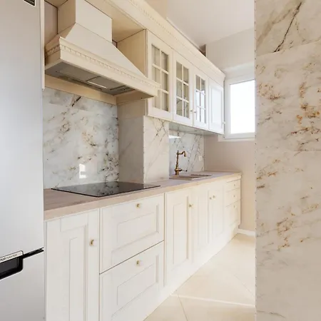 Guesthost - Niguarda Bright W Balcony * Milán