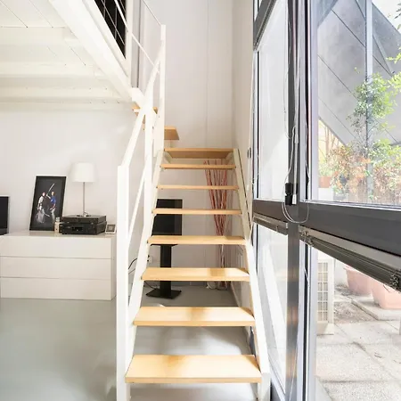 2 Floor Loft In Navigli Fashion District Milan