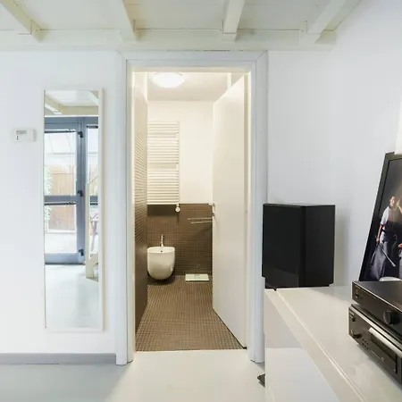 Appartement 2 Floor Loft In Navigli Fashion District Milan