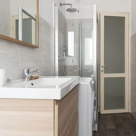 Youhosty - Lodi Quater Milan