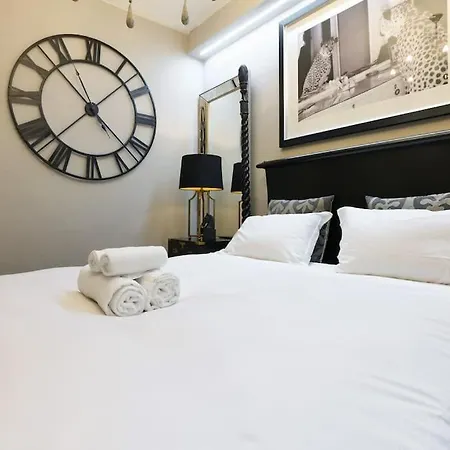 St Apartment *