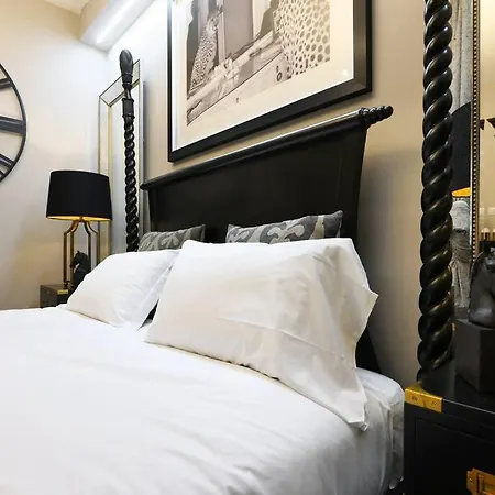 Apartment St *