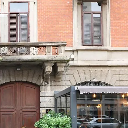 Apartment St