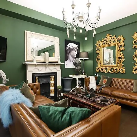 St Apartment *