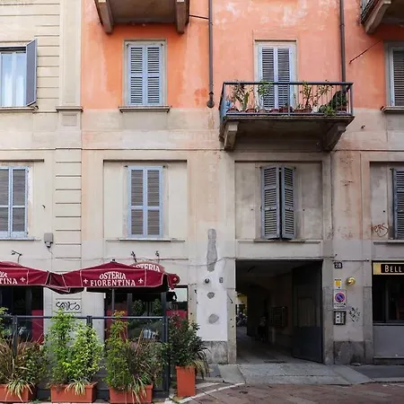 Enjoy Life Style - Tortona Porta Genova Apartment