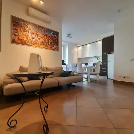 Porta Venezia דירה