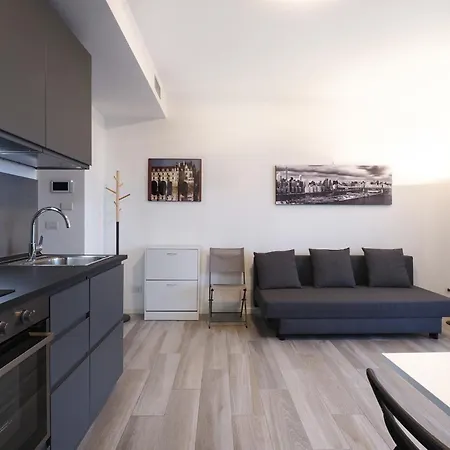 Bright Apartament In Cascina Merlata - Bloom Apartment *