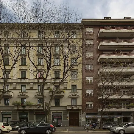 Teodosio Halldis Apartment Milan