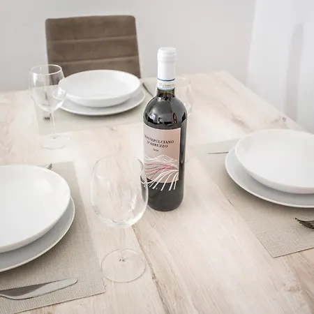 Linate-m4 - Near Metro With Free Wifi & Netflix Milán