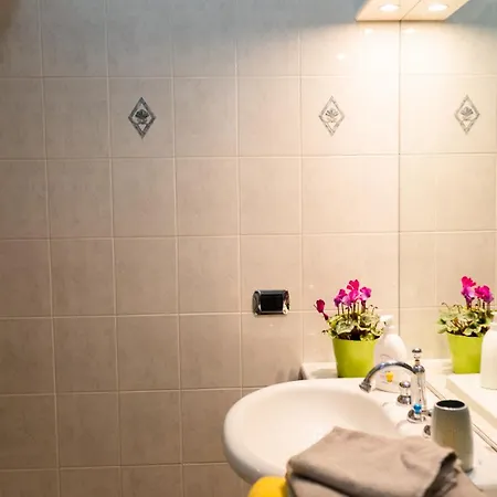 Casa Raffaella, Comodo E Tipico Bilocale Nel Centro Di ميلان