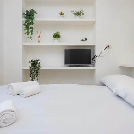 Apartament Ihost - Marghera 18 Mediolan
