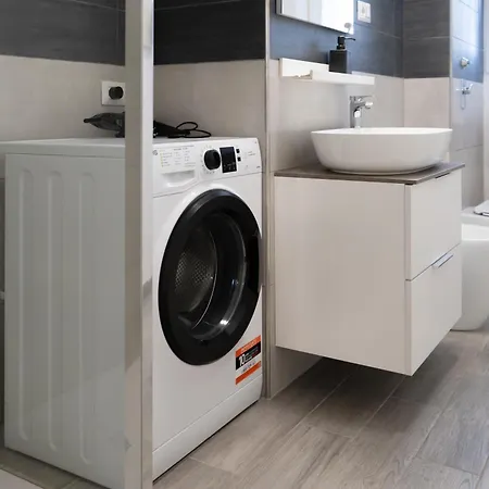 Apartament 10min Rhofiera & Sansiro - 5min Metro - Ac - Freeparking