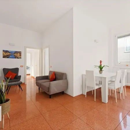 Daire Loft Navigli - Centro - 70 Mq Due Da Letto Milano