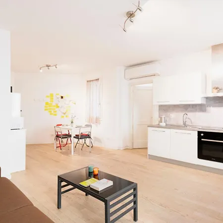 Easylife - Stile E Comfort Sui Navigli Апартаменты Милан