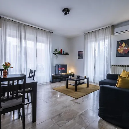 شقة Rooftop Con Terrazzo - Duomo A 15 Minuti
