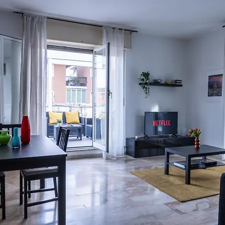 Rooftop Con Terrazzo - Duomo A 15 Minuti شقة ميلان