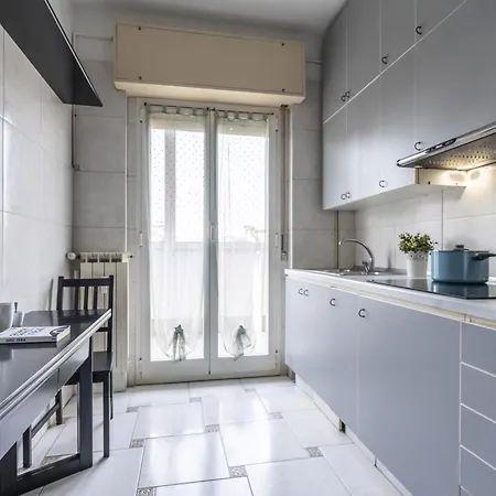شقة Rooftop Con Terrazzo - Duomo A 15 Minuti