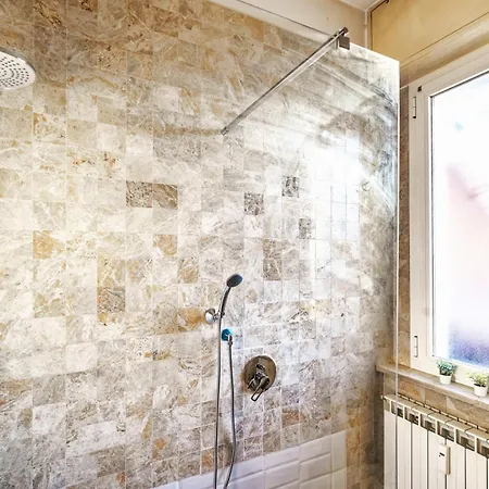 Rooftop Con Terrazzo - Duomo A 15 Minuti شقة