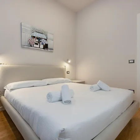 Appartamento Navigli - Uni Bocconi Elegant Suite, Wi-fi, Tram