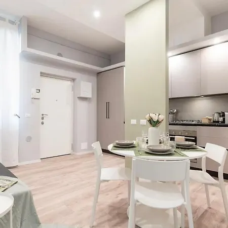 Porta Garibaldi-isola Apartment Milan