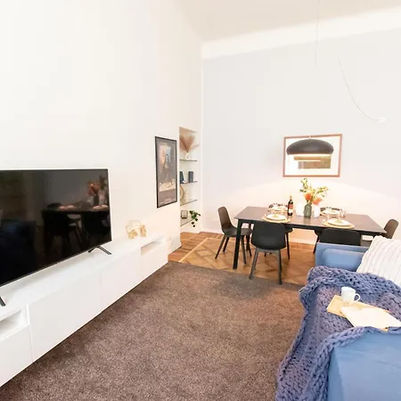 Apartment Luxury Near Duomo Italia 38 Milan