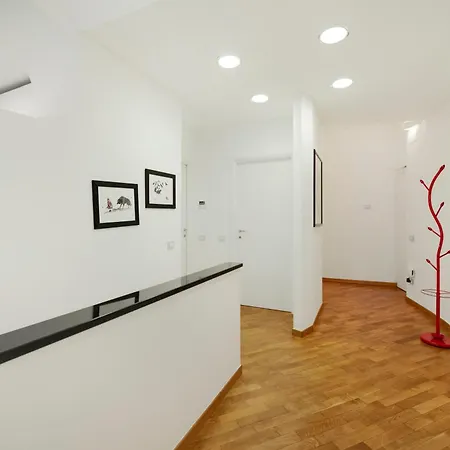 Garage Privato Gratuito - 600 Metri Duomo Apartment Milan