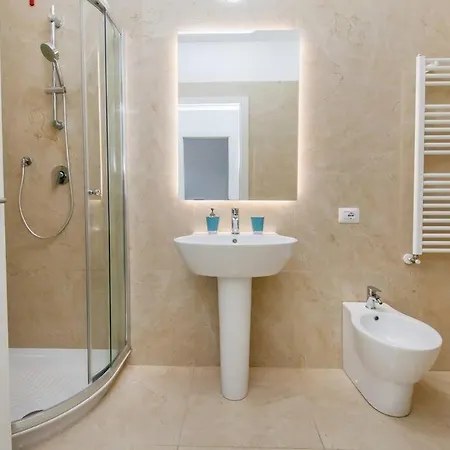 Διαμέρισμα 12th Floor Diamond Tower - 72