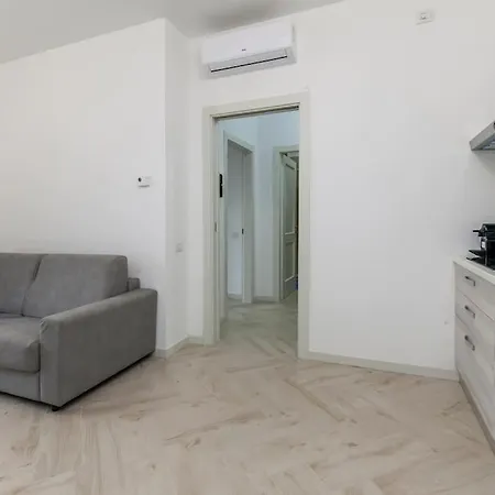 12th Floor Diamond Tower - 72 *