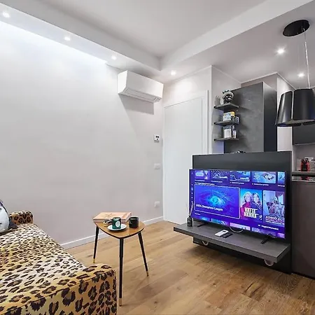 Апартаменты Moderno Bilocale Chic 8 Min Dal Duomo Милан