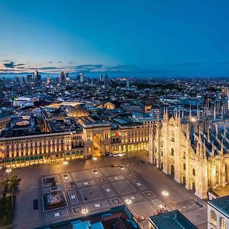 Moderno Bilocale Chic 8 Min Dal Duomo * Милан