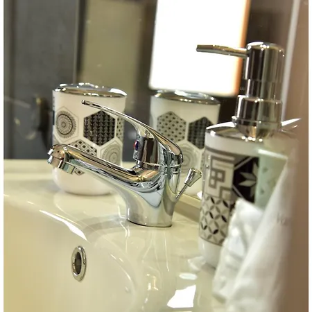 Dea Dreams - Amendola Fiera Near San Siro Stadium Milano