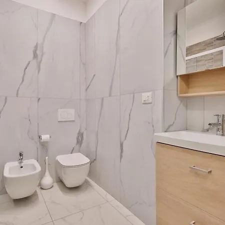 Citta Studi Moderno Pop-house * ミラノ