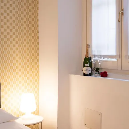 Alessandria, 4 - Fashion E Movida *