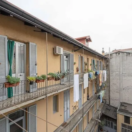 Bilocale Ristrutturato A Nolo Milano