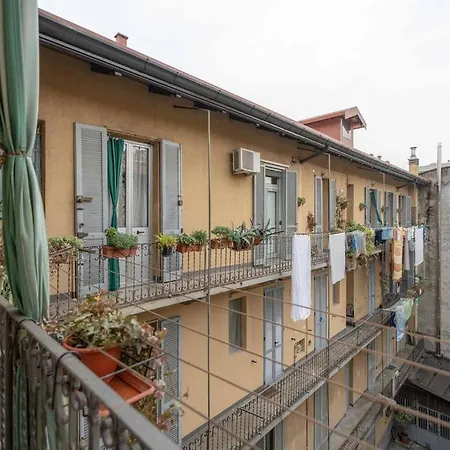 Bilocale Ristrutturato A Nolo * Milano