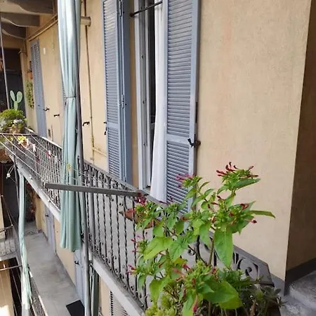 Bilocale Ristrutturato A Nolo Lägenhet Milano