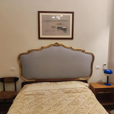 Monolocale Intimo Con Terrazzino * Milan