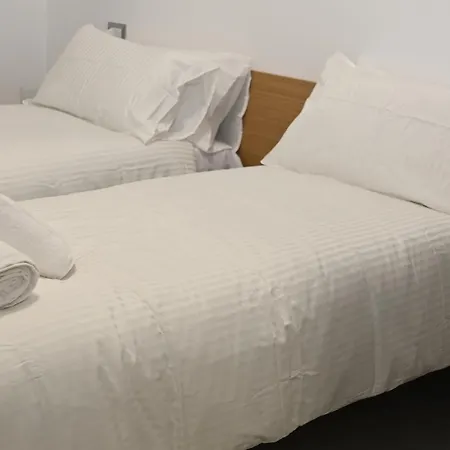 Casa Karas Appartement *