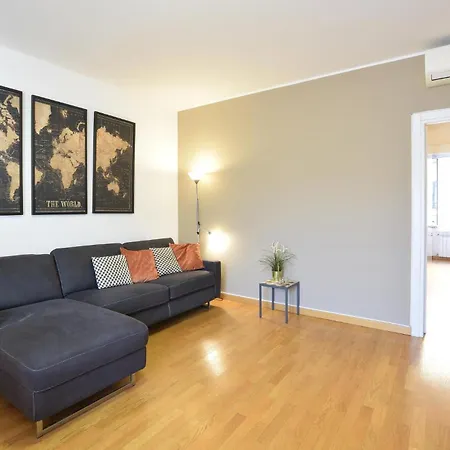 Stunning In With Kitchen Appartement *