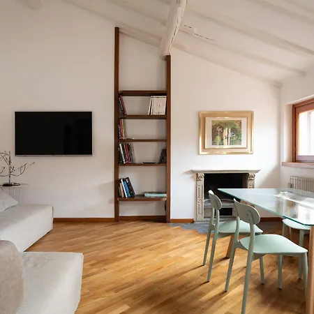 Santa Tecla Living Varese 14 Apartamento