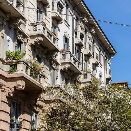 Apartment Duomo Di Milanola Casa Degli Artisti 5*