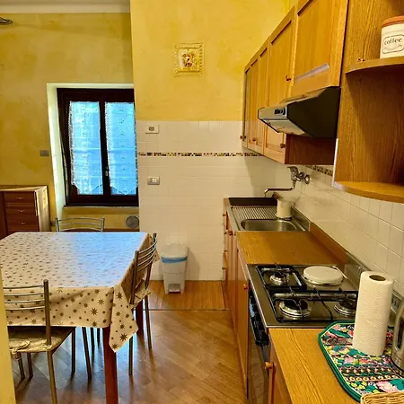 Timeless View In - Isola District Milan