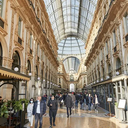 Superhouse Piazza Duomo Area *